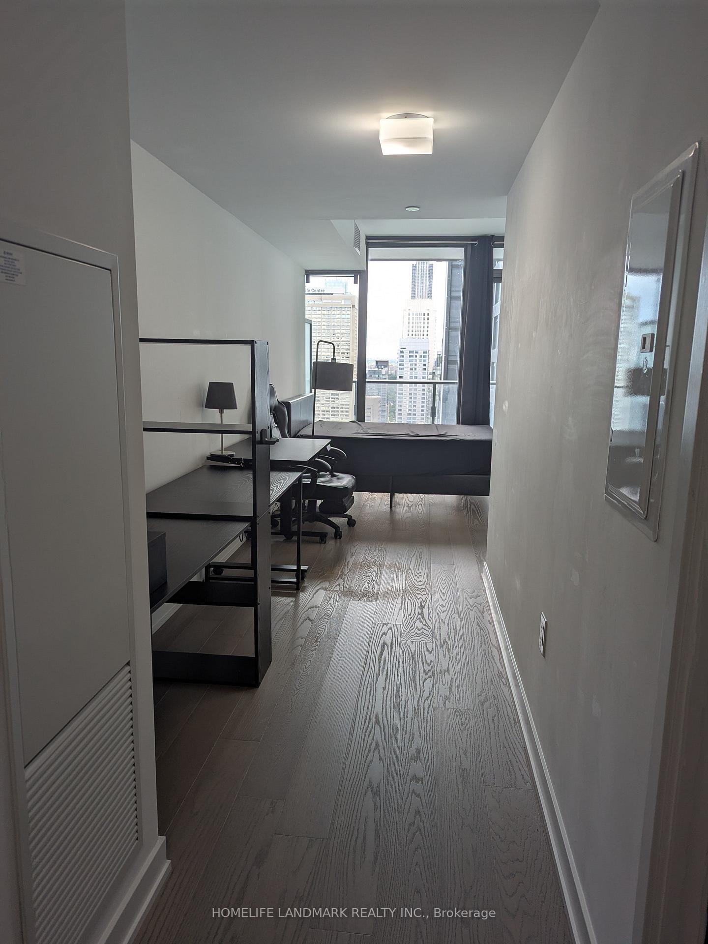 11-wellesley-street-w-w-toronto-ontario-c12297007