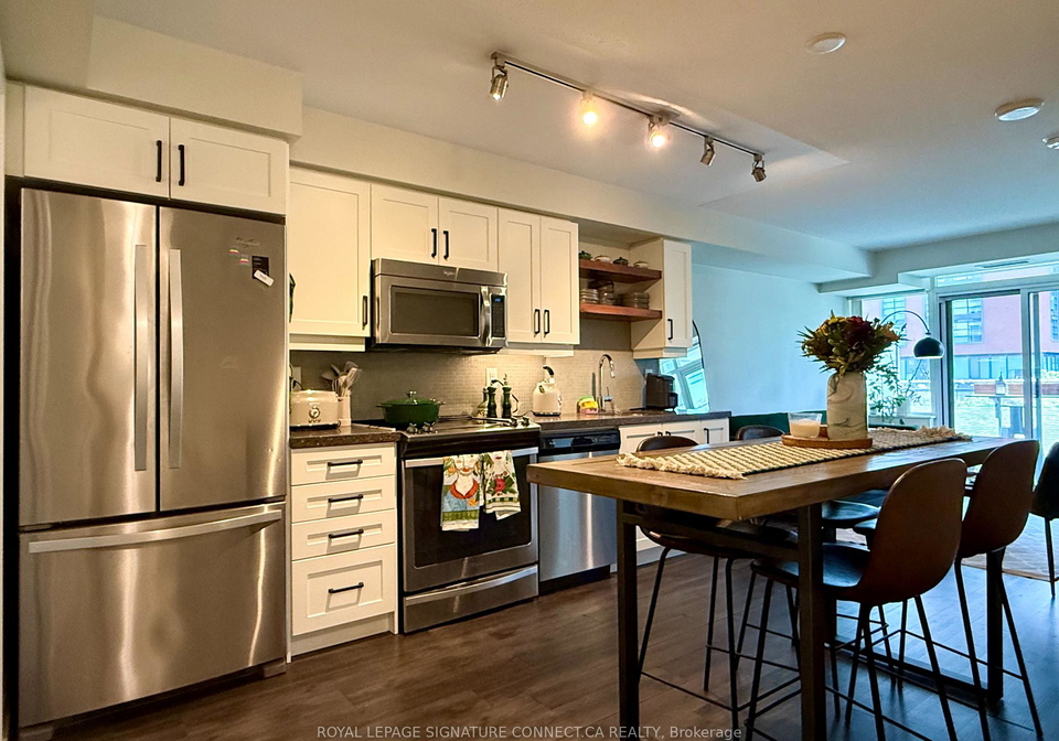 525-adelaide-street-w-w-toronto-ontario-c12297125