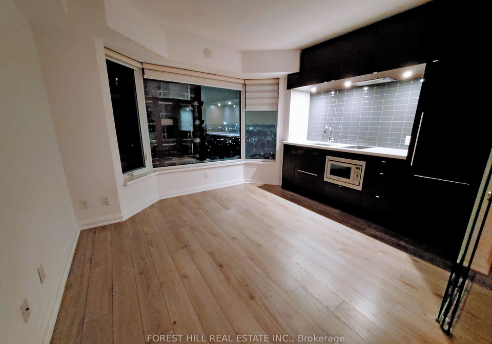 155-yorkville-avenue-toronto-ontario-c12297231