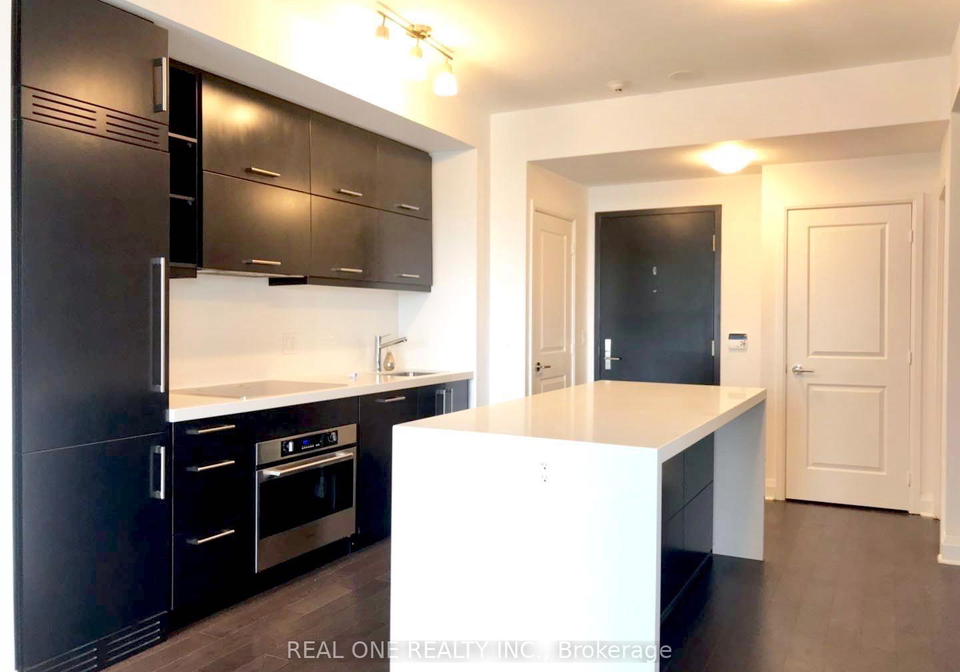 1080-bay-street-toronto-ontario-c12297378