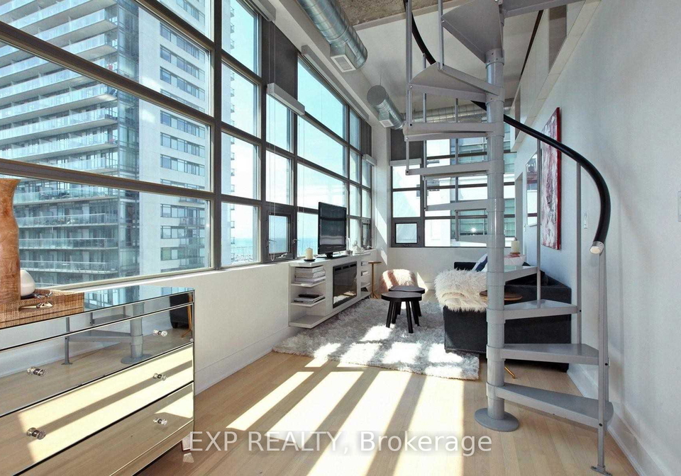 637-lake-shore-boulevard-w-w-toronto-ontario-c12297479