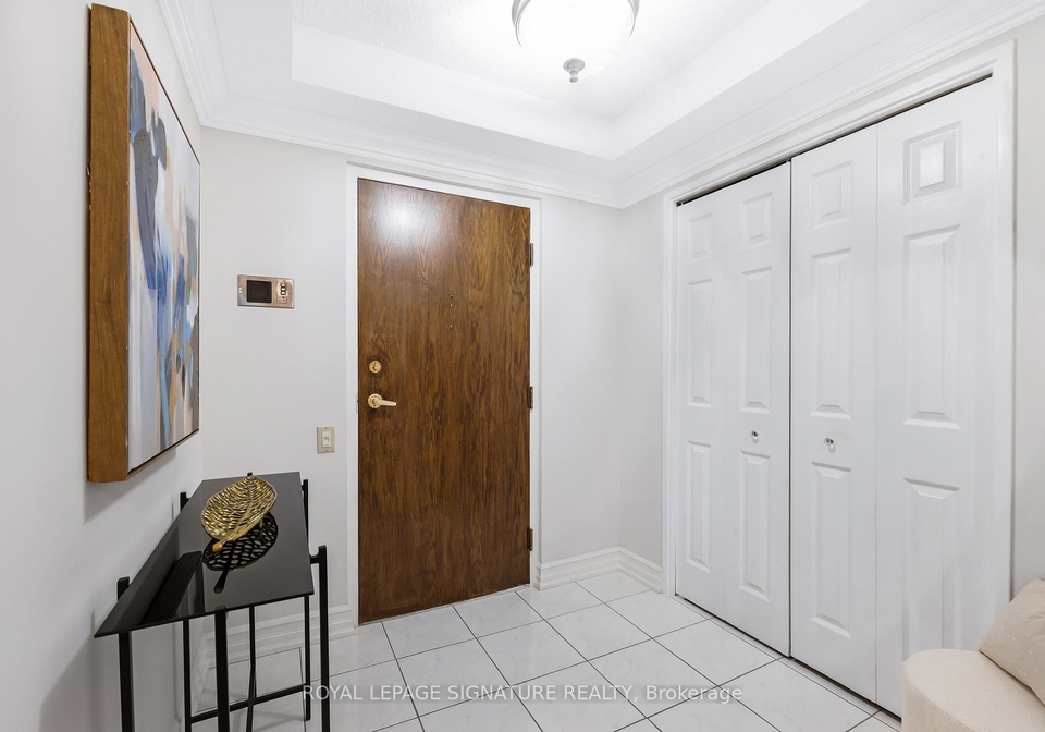 3-concorde-place-north-york-ontario-c12297939