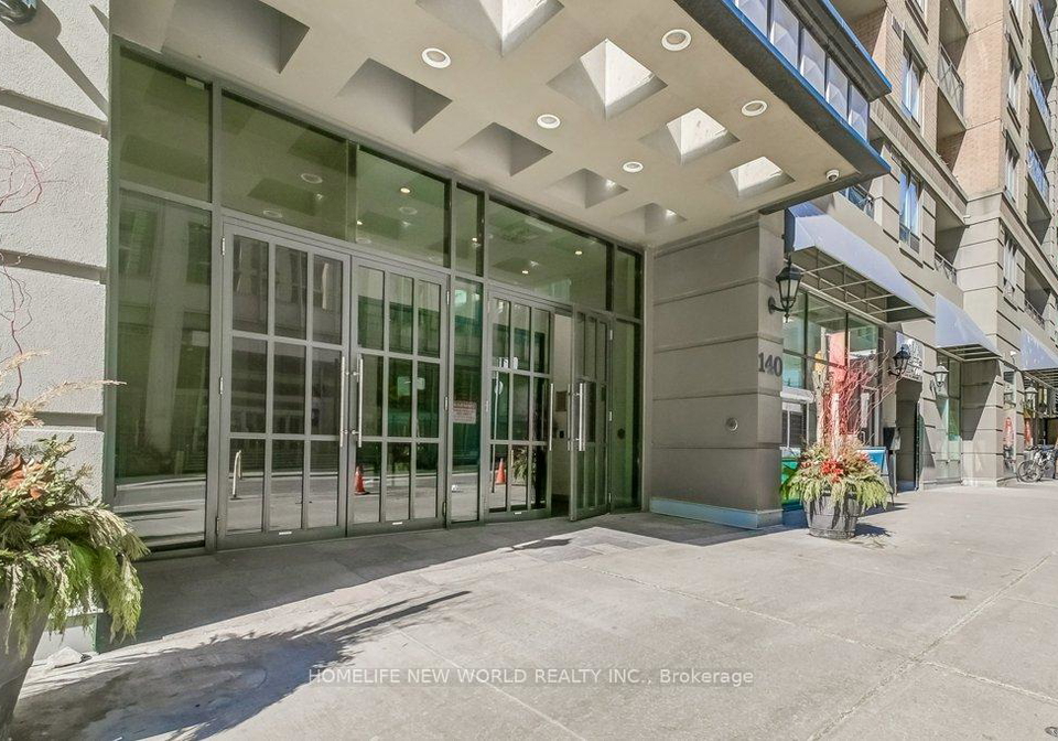 140-simcoe-street-toronto-ontario-c12297950