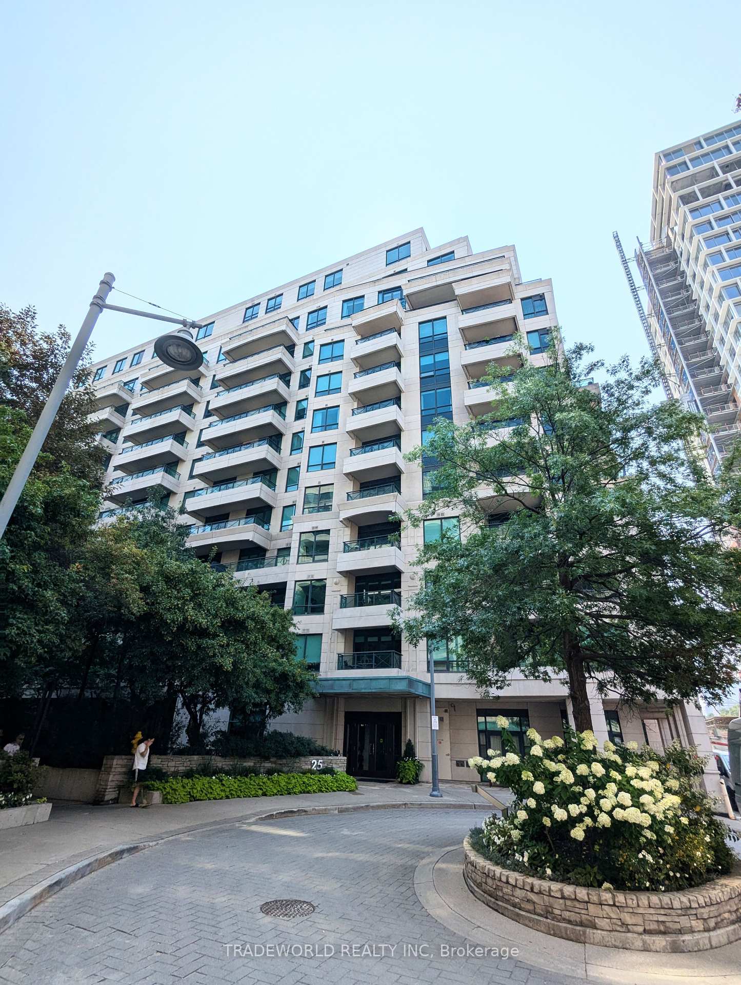 25-scrivener-square-toronto-ontario-c12298030