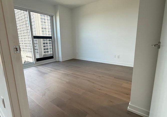 771-yonge-street-toronto-ontario-c12298036