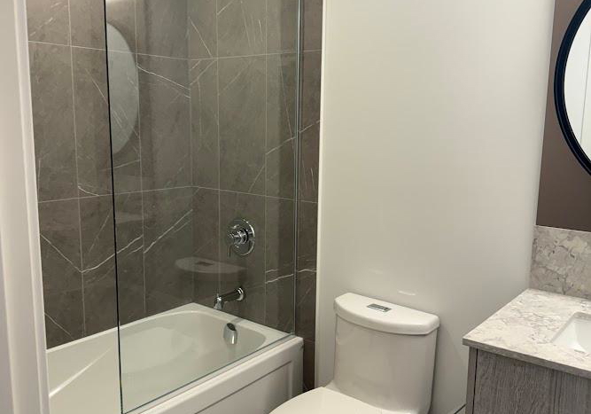 771-yonge-street-toronto-ontario-c12298044