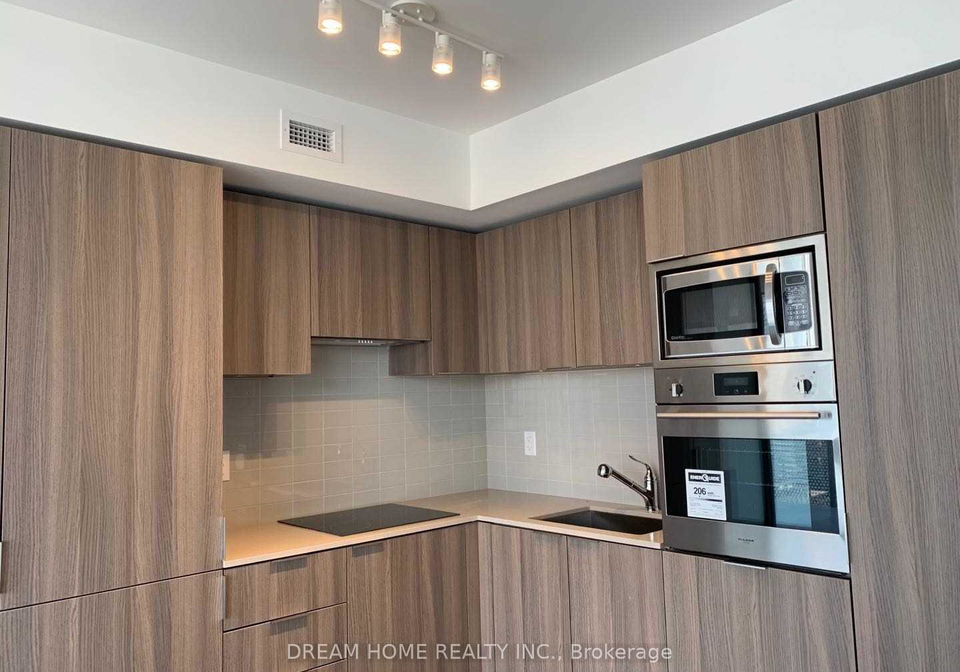 11-wellesley-street-w-w-toronto-ontario-c12298067