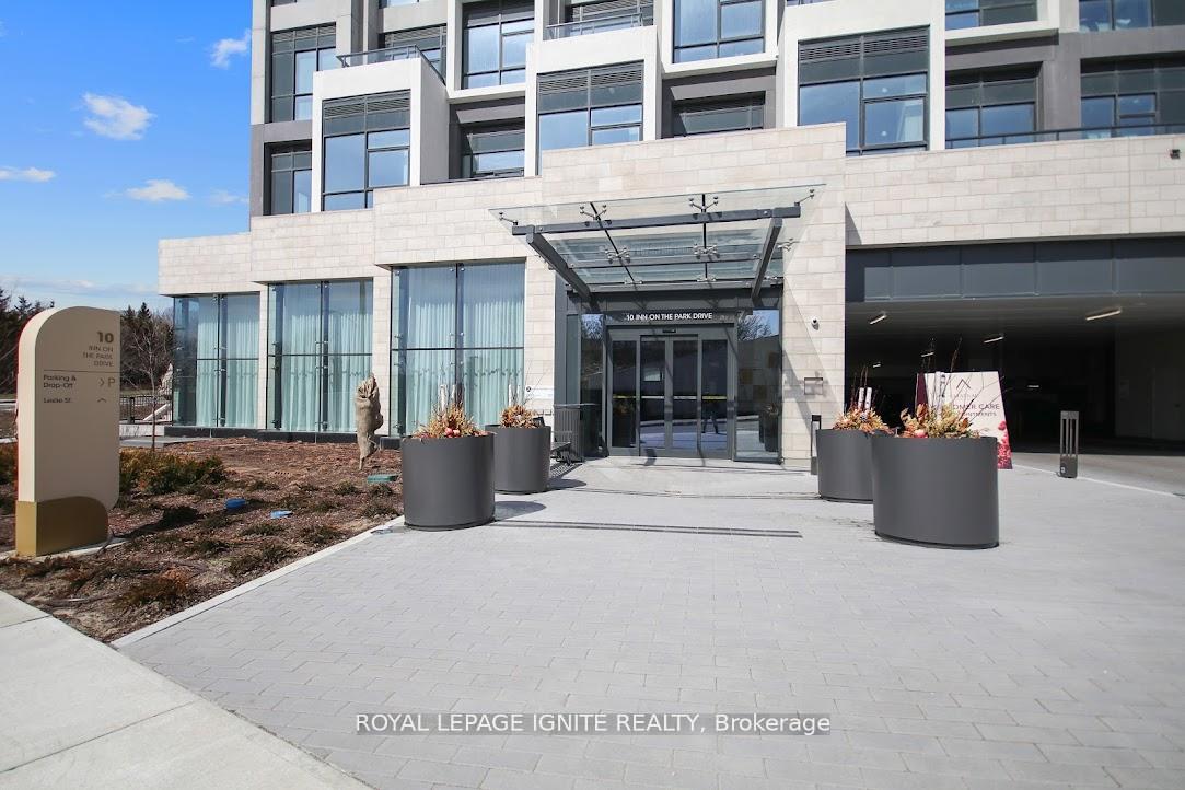 10-inn-on-the-park-drive-north-york-ontario-c12298526
