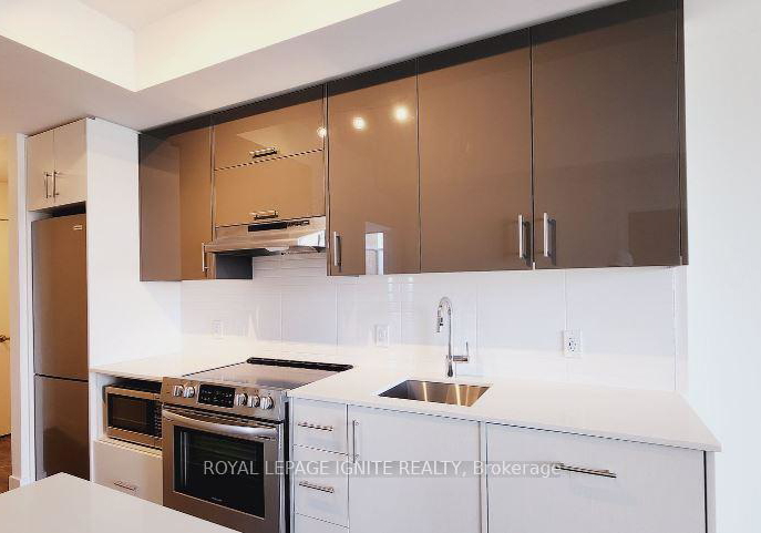 188-fairview-mall-drive-north-york-ontario-c12298801
