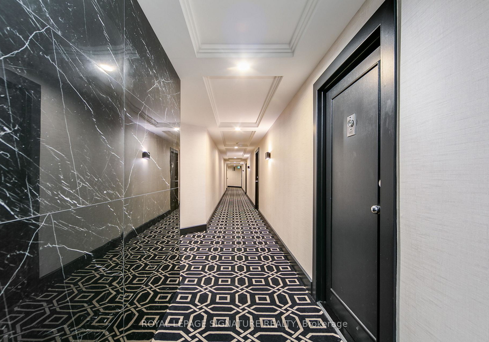 33-university-avenue-toronto-ontario-c12298842