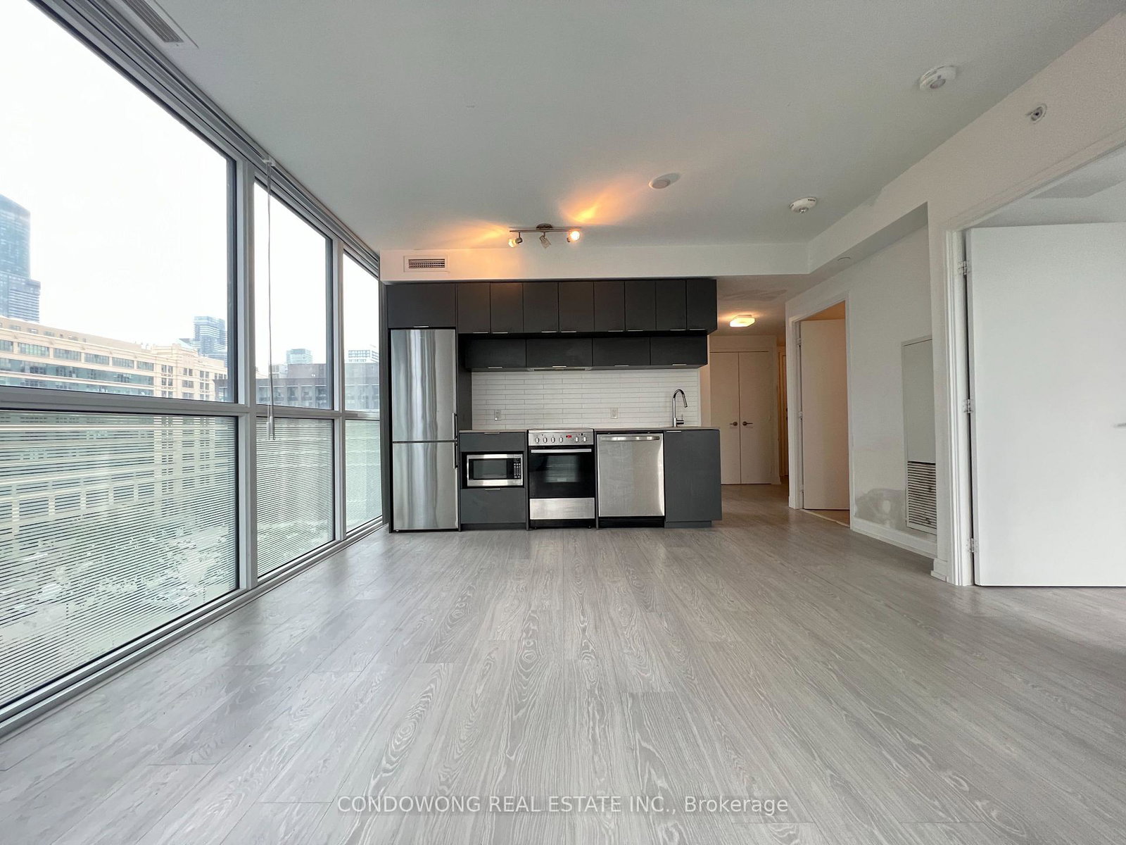 181-dundas-street-e-e-toronto-ontario-c12298853