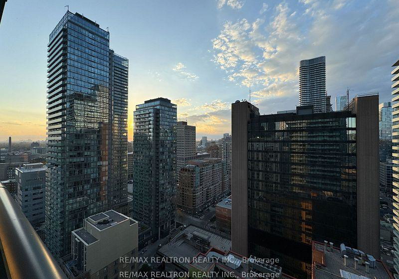 15-grenville-street-toronto-ontario-c12298908