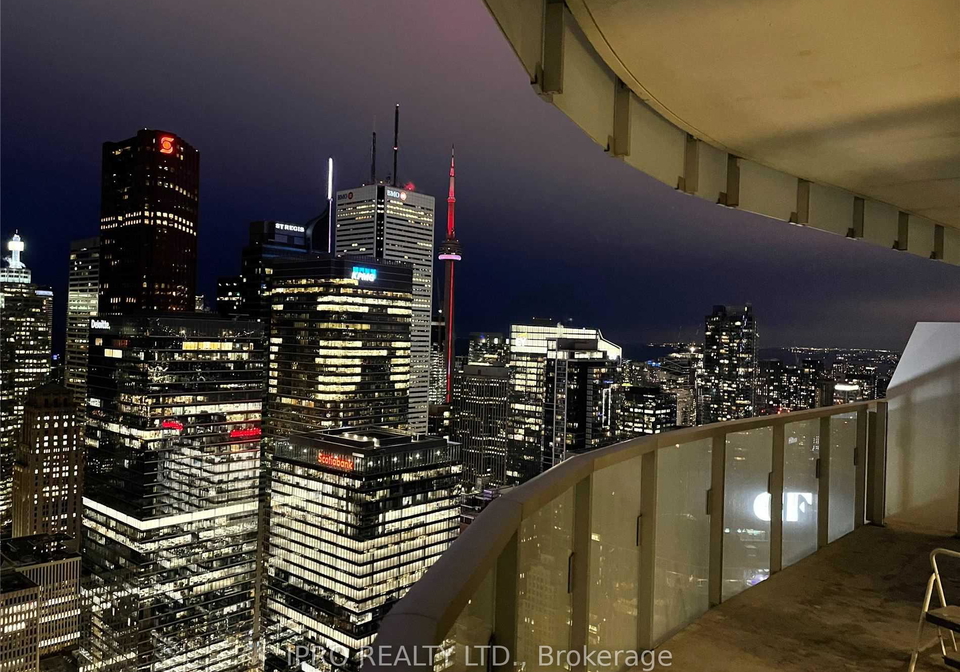 197-yonge-street-toronto-ontario-c12298943