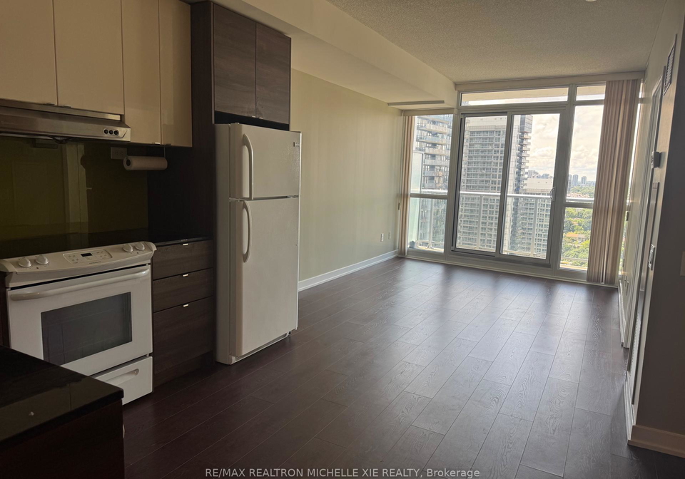 121-mcmahon-drive-north-york-ontario-c12298989