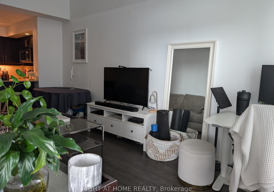 65-east-liberty-street-toronto-ontario-c12299110