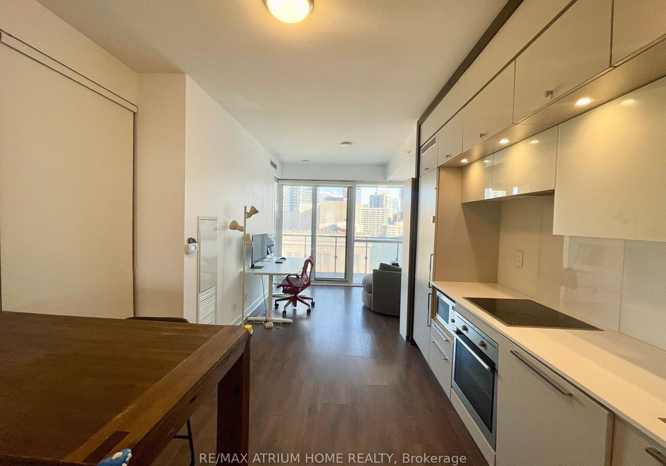 15-grenville-street-toronto-ontario-c12299126