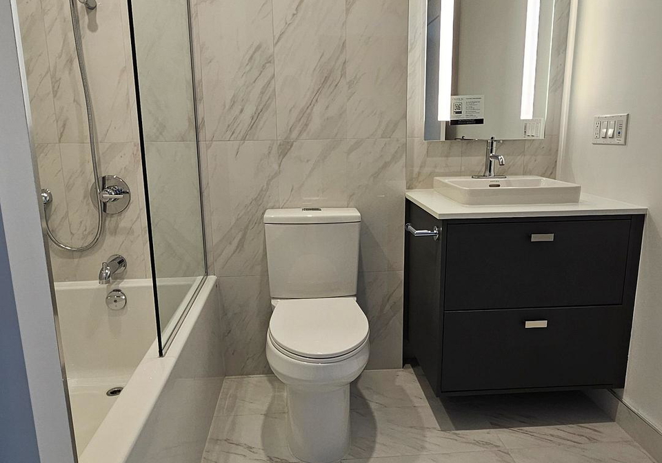 10-innthe-park-drive-north-york-ontario-c12299148