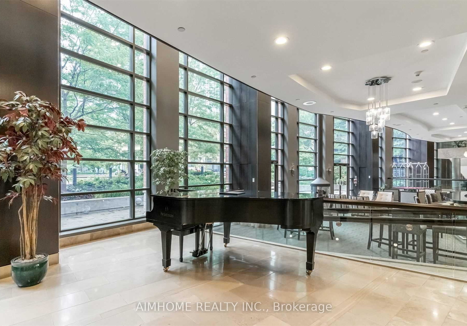 33-sheppard-avenue-e-e-north-york-ontario-c12299244