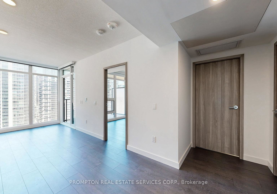 1-concord-cityplace-way-toronto-ontario-c12299258