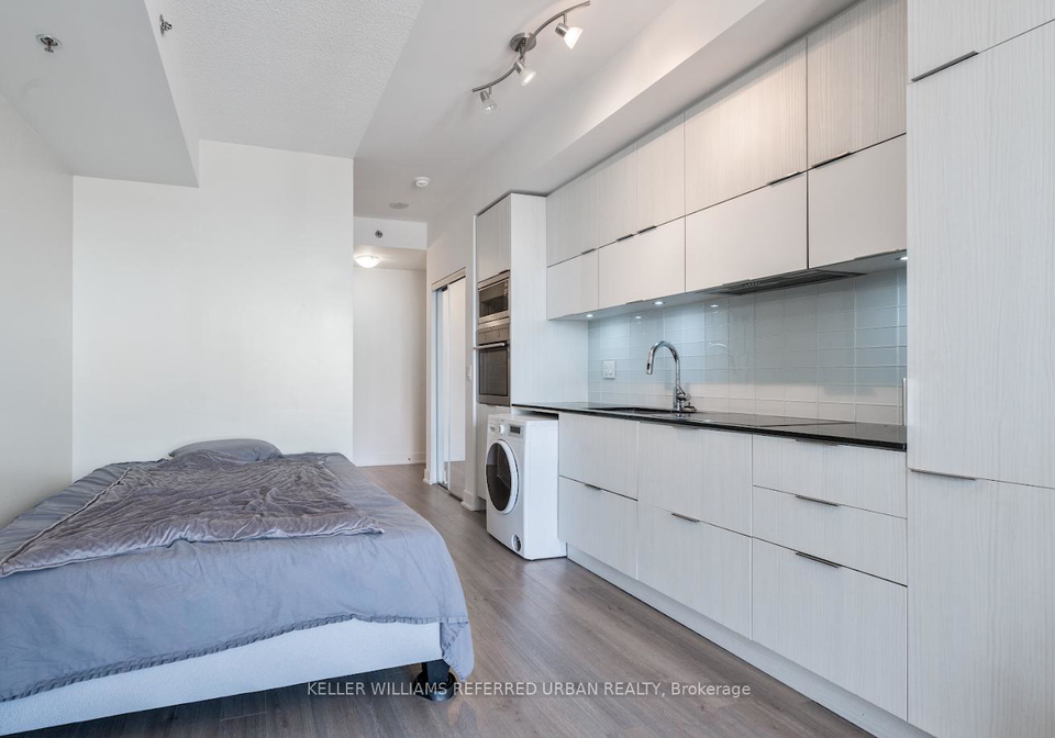 318-richmond-street-w-w-toronto-ontario-c12299560