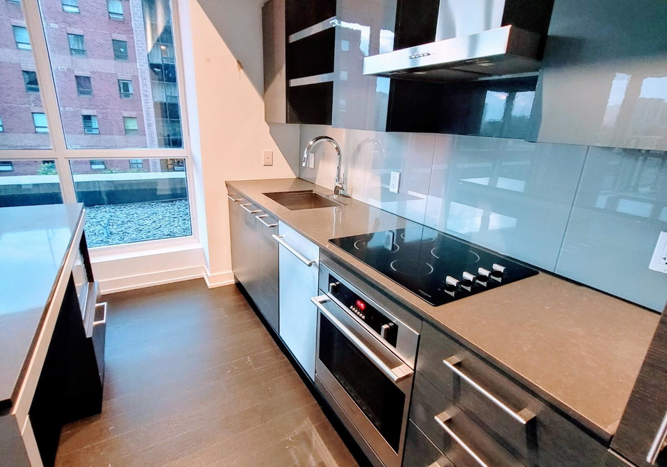 1030-king-street-w-w-toronto-ontario-c12299801
