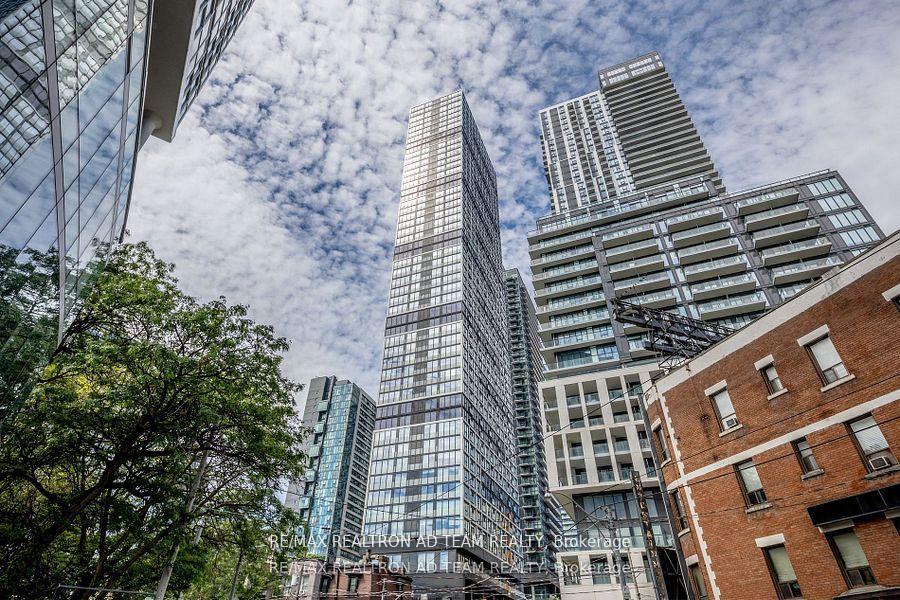 181-dundas-street-e-e-toronto-ontario-c12299856