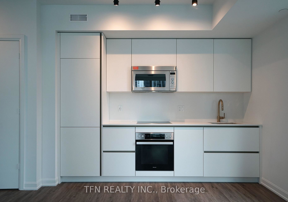 327-king-street-w-w-toronto-ontario-c12300024