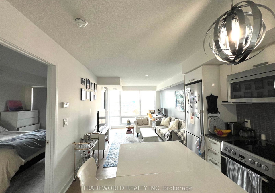 295-adelaide-street-w-w-toronto-ontario-c12300063