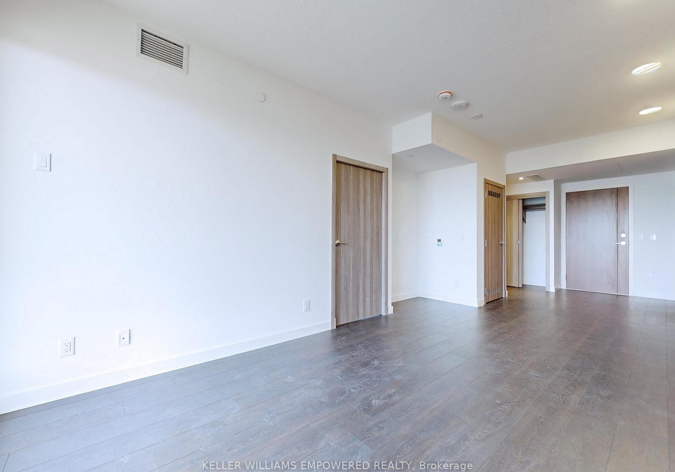 25-mcmahon-drive-w-w-north-york-ontario-c12300312