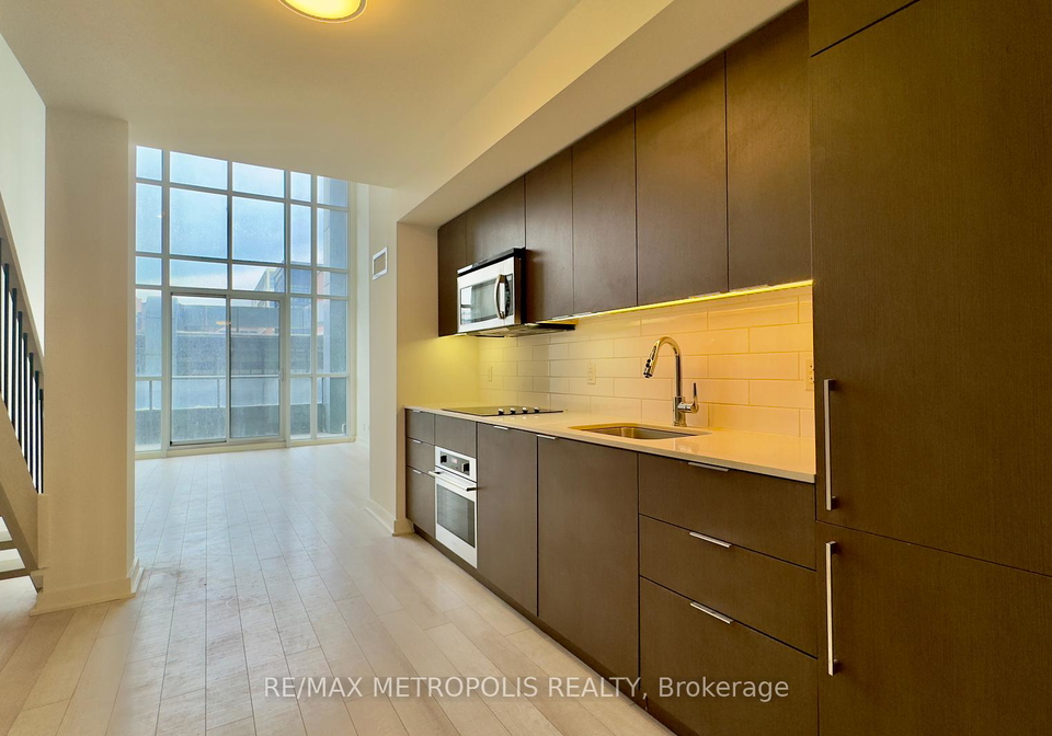 5-hanna-avenue-toronto-ontario-c12300536