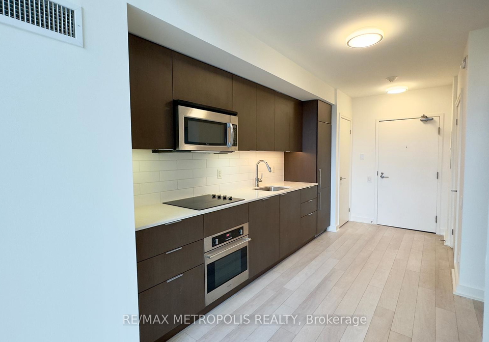 5-hanna-avenue-toronto-ontario-c12300536