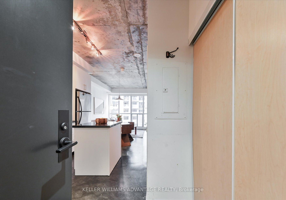 1-shaw-street-toronto-ontario-c12300617