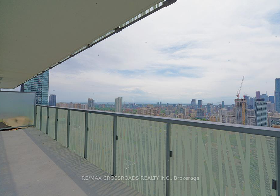 50-charles-street-e-e-toronto-ontario-c12300668