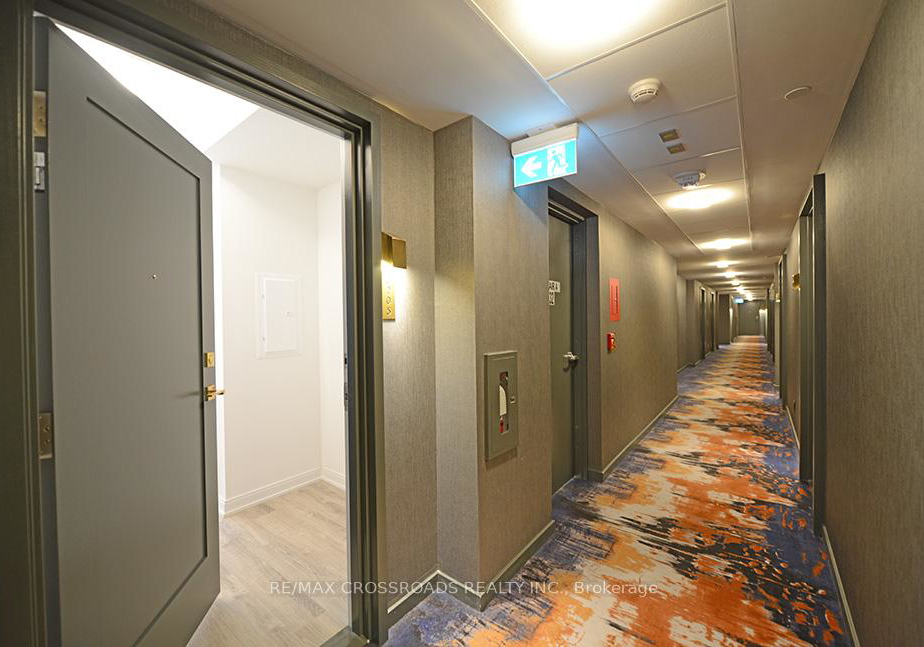 50-charles-street-e-e-toronto-ontario-c12300668
