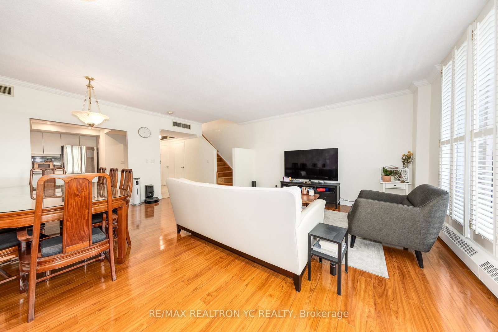 3-duplex-avenue-toronto-ontario-c12300775