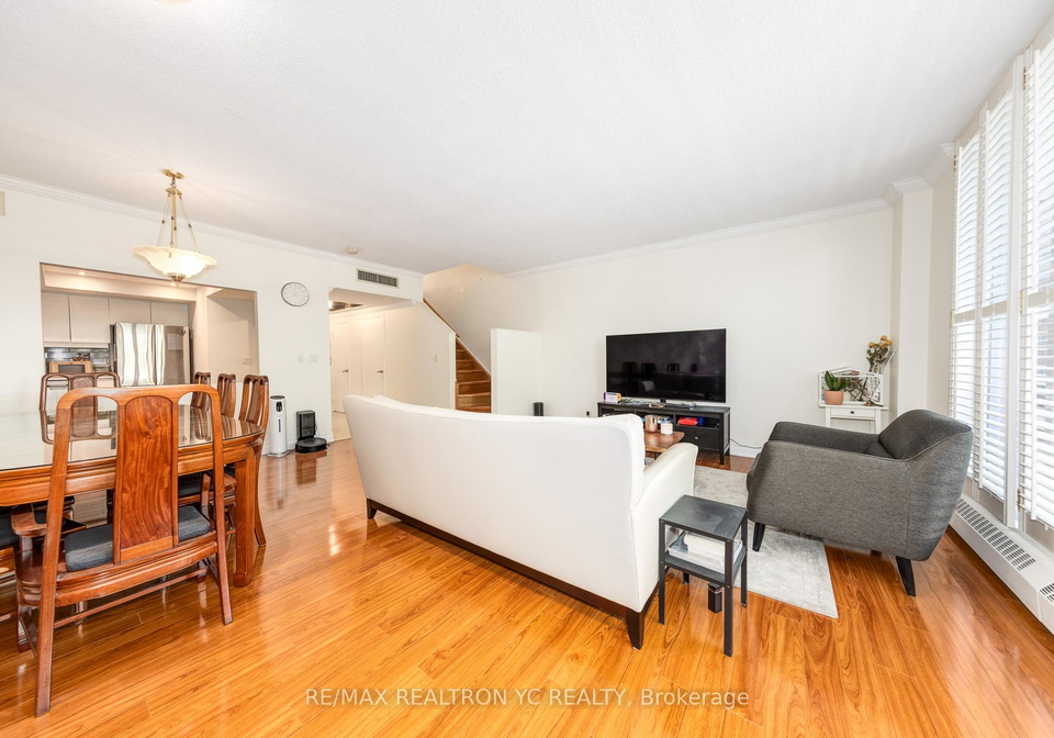 3-duplex-avenue-toronto-ontario-c12300775