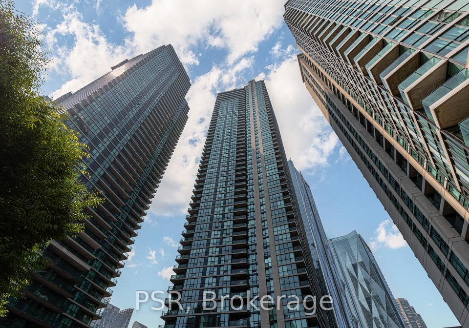 18-harbour-street-toronto-ontario-c12300827