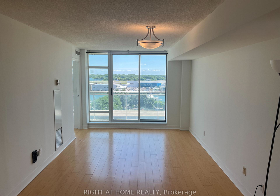 650-queens-quay-na-w-w-toronto-ontario-c12300901