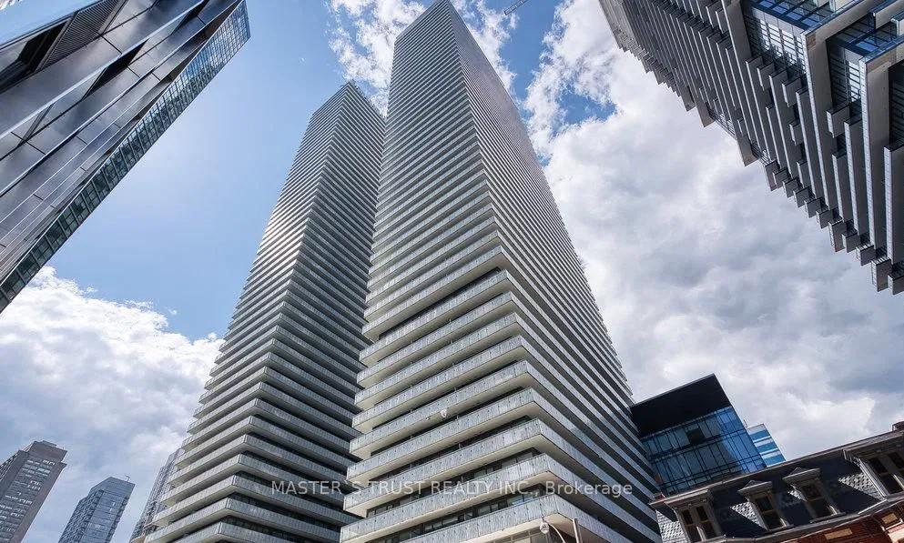 50-charles-street-e-e-toronto-ontario-c12301085