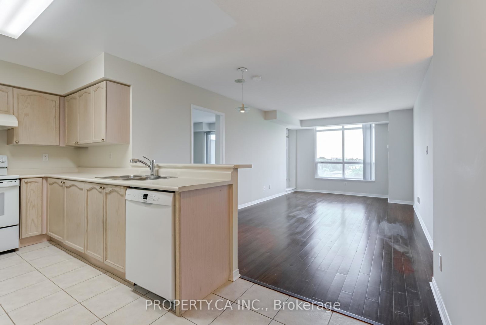 233-beecroft-road-toronto-ontario-c12301377