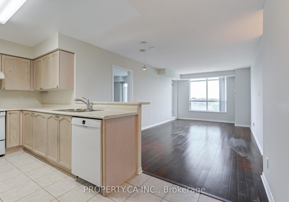 233-beecroft-road-toronto-ontario-c12301377