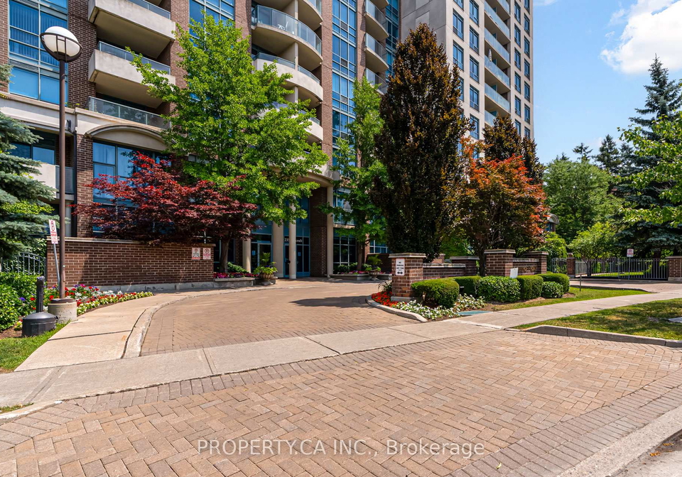 233-beecroft-road-toronto-ontario-c12301377