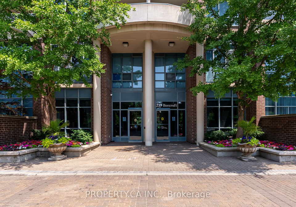 233-beecroft-road-toronto-ontario-c12301377