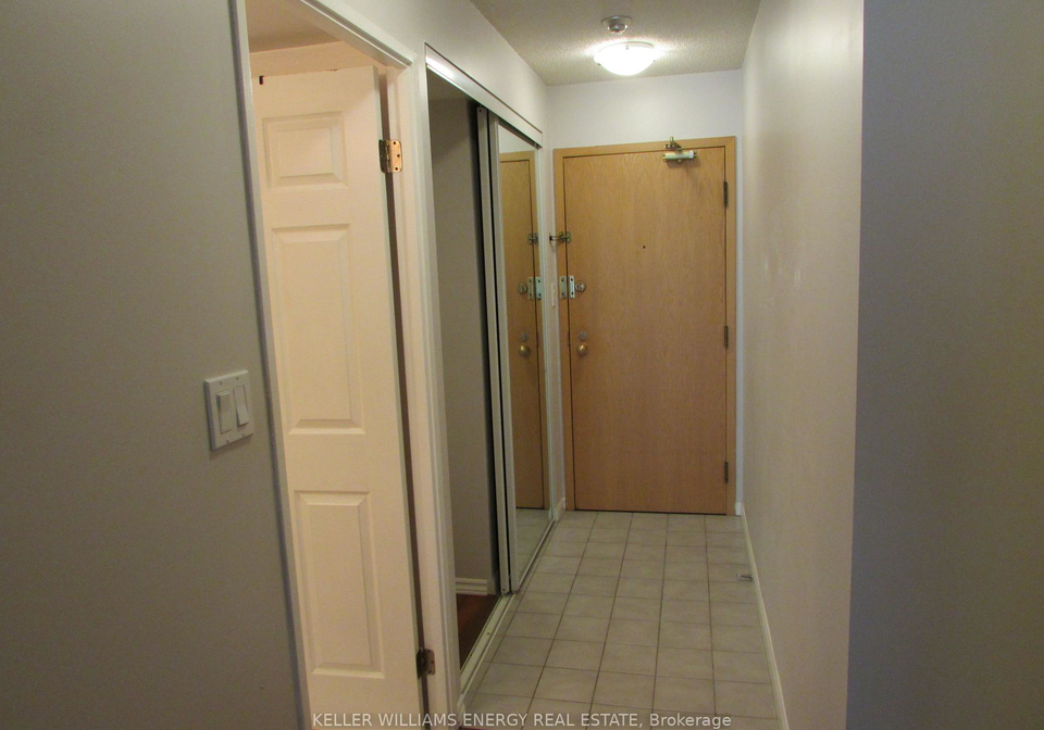 24-wellesley-street-w-w-toronto-ontario-c12301398