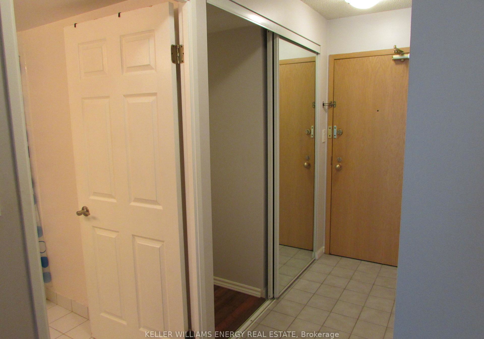 24-wellesley-street-w-w-toronto-ontario-c12301398