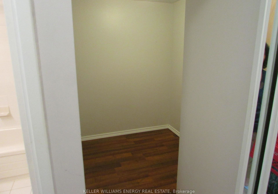 24-wellesley-street-w-w-toronto-ontario-c12301398