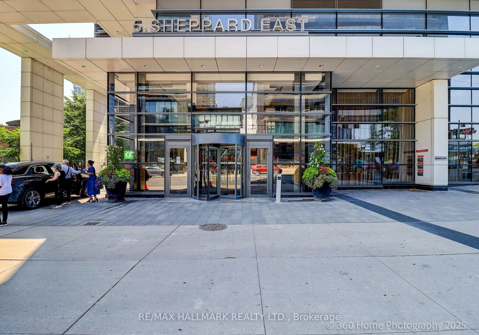 5-sheppard-avenue-e-e-north-york-ontario-c12301713