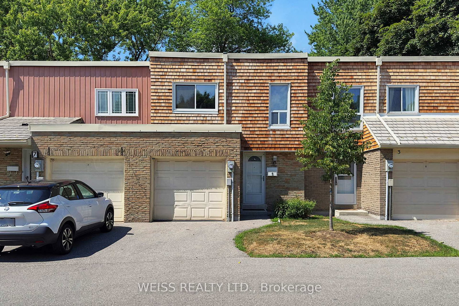 5-thorny-vineway-na-north-york-ontario-c12301721