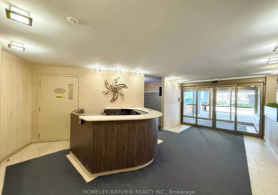 20-edgecliffe-golfway-east-york-ontario-c12301905