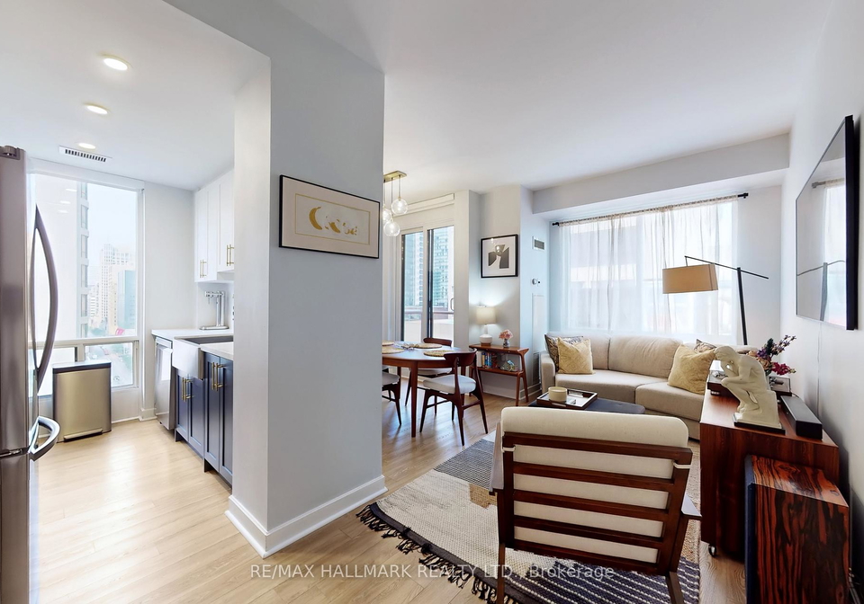 85-bloor-street-e-e-toronto-ontario-c12302038